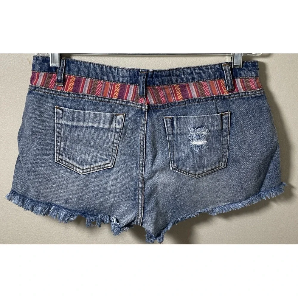 Trillium Vintage Y2K Blue Denim Cut Off Southwest Style Shorts Women's Size 9